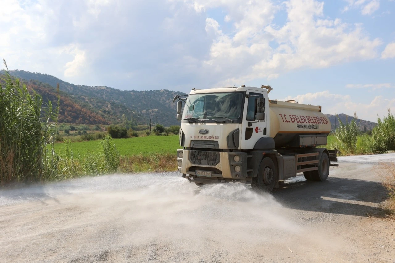 Başkan Yetişkin’den üreticilerin yüzünü güldüren asfalt çalışması