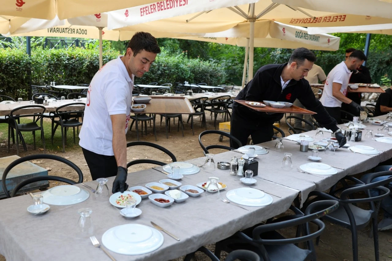Efeler Belediyesi Doğa Restaurant’ta güne lezzetli başlangıç