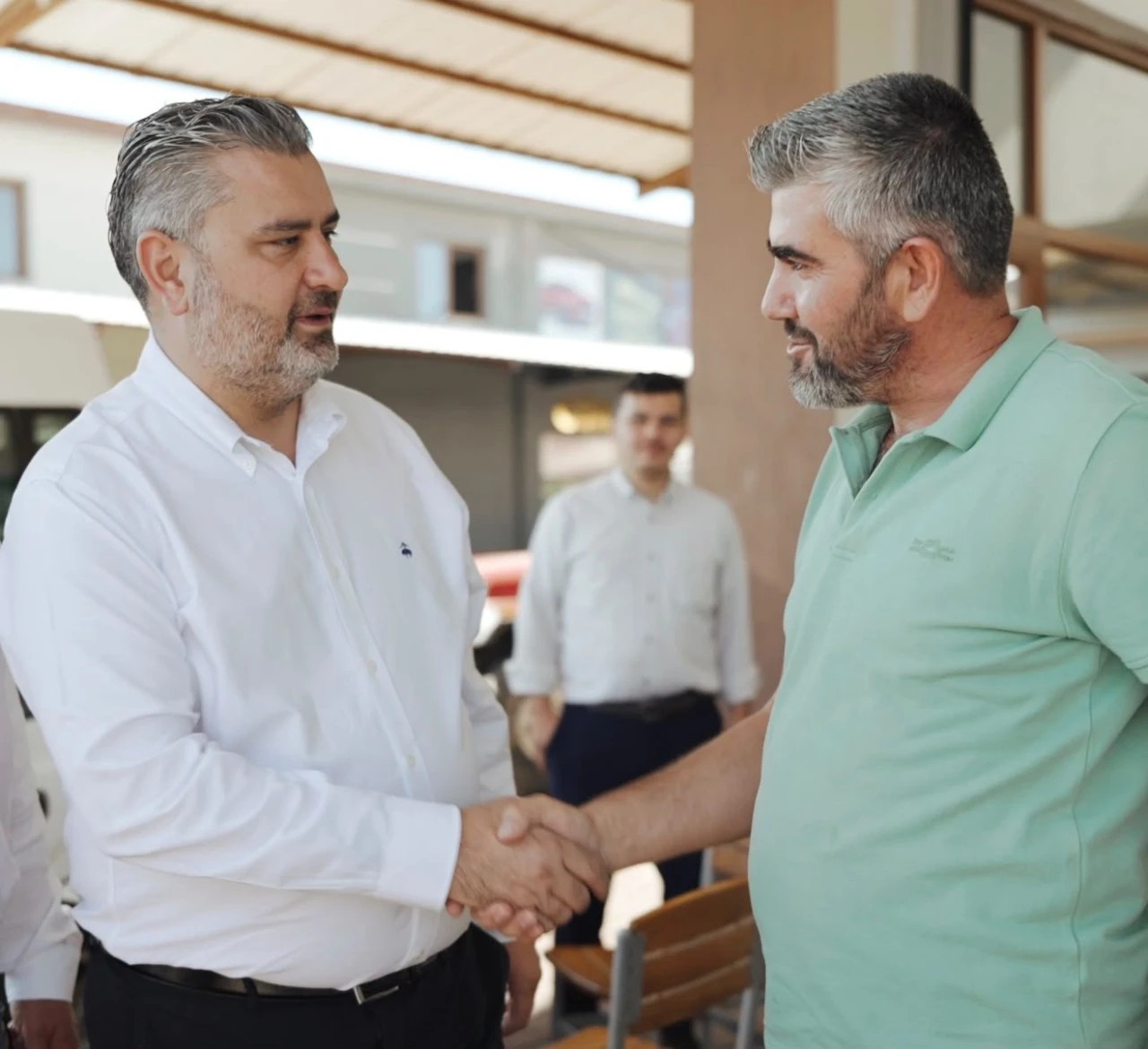 Galericiler ve halciler Beyaz Liste’ye kucak açtı! Özen Akgün adım adım zafere yürüyor 