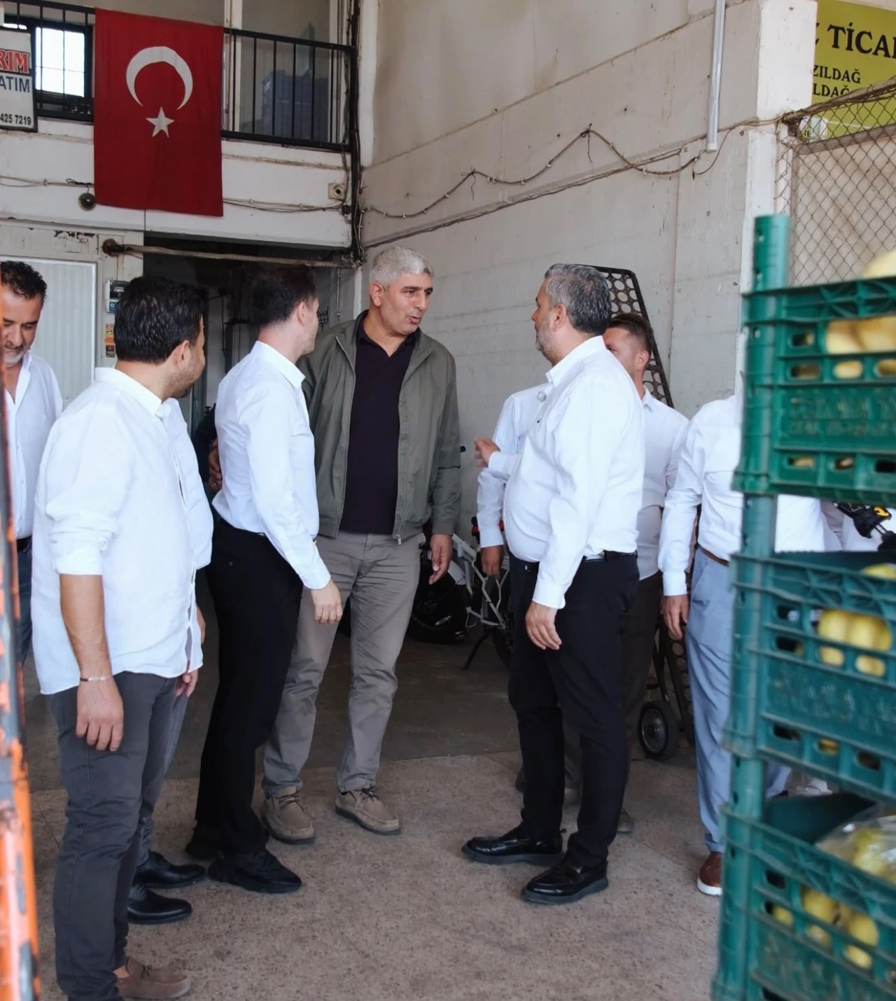 Galericiler ve halciler Beyaz Liste’ye kucak açtı! Özen Akgün adım adım zafere yürüyor 