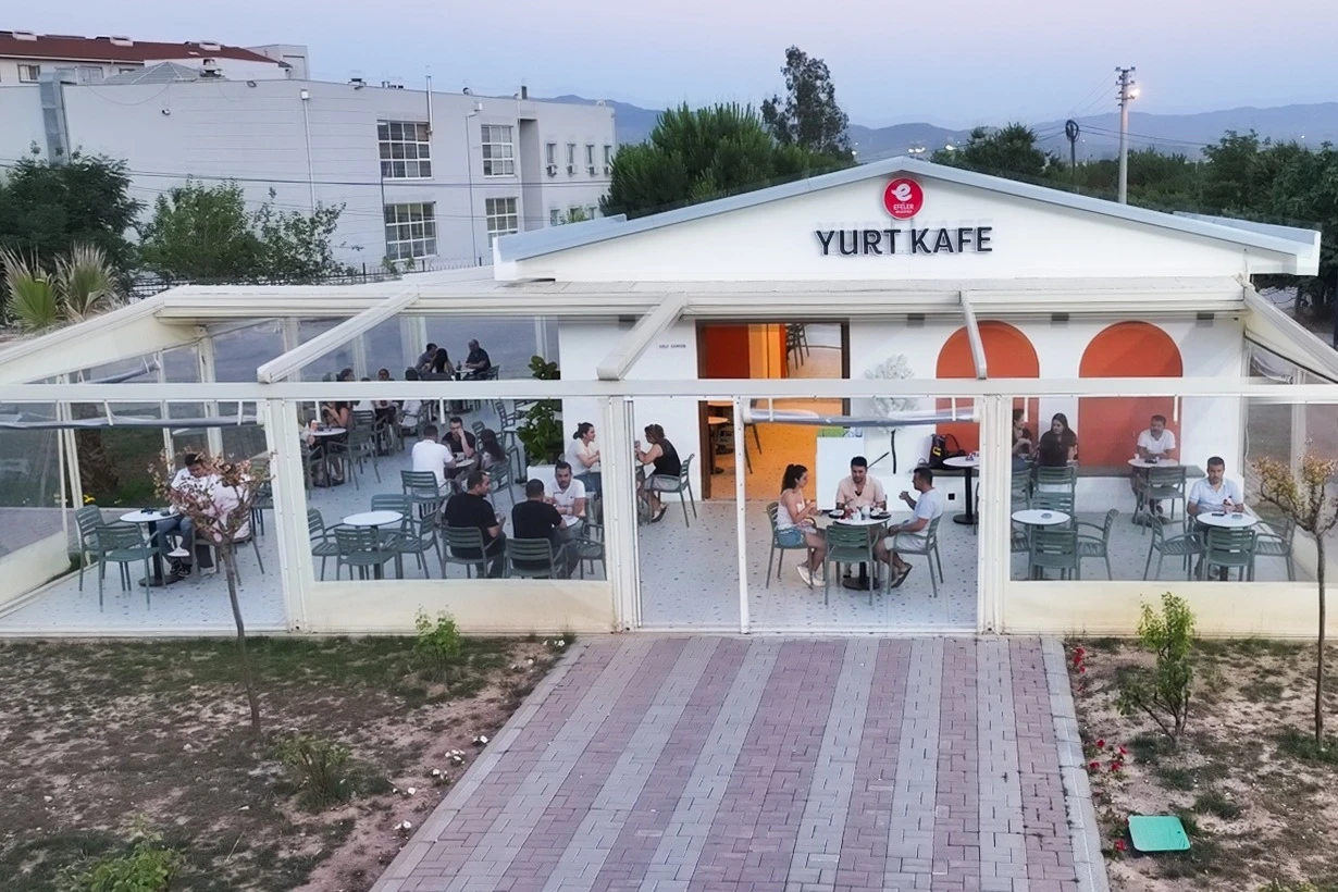 Üniversitelilerin Gözde Mekanı Yurt Kafe’ye Yoğun İlgi