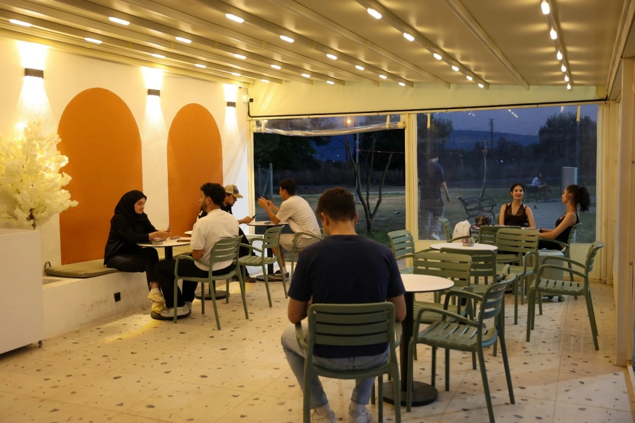 Üniversitelilerin Gözde Mekanı Yurt Kafe’ye Yoğun İlgi