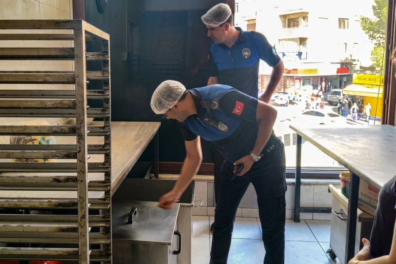 Efeler Zabıtasından Unlu Mamul İşletmelerine Denetim