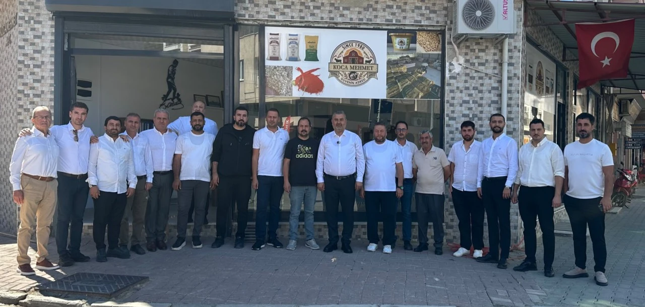 Özen Akgün gümbür gümbür geliyor 