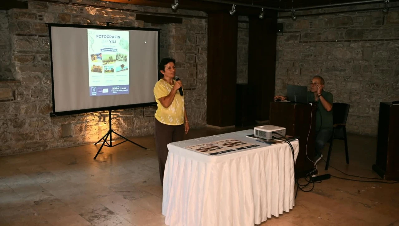 İbramaki Sanat Galerisi Dünyaya Farklı Gözle Bakan Fotoğrafçıları Ağırladı
