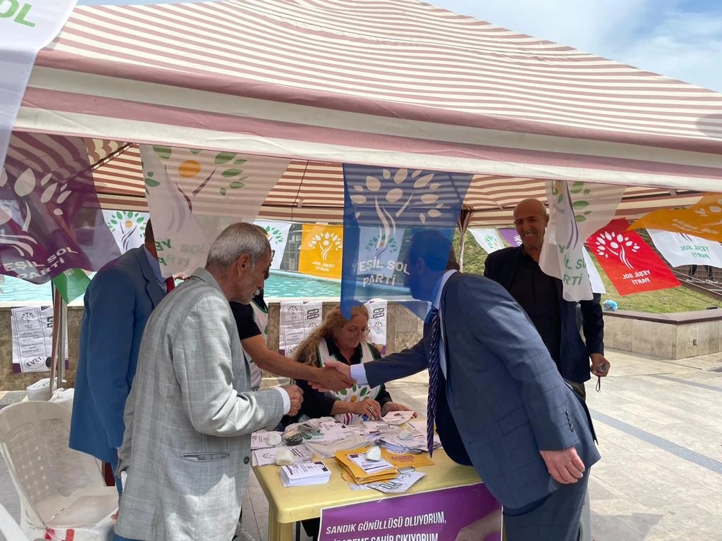 TEZCAN'DAN CENTİLMENLİK ÖRNEĞİ
