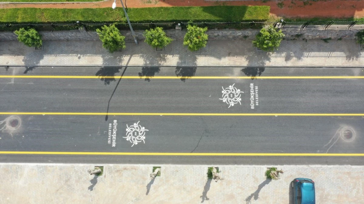 Aydın B&uuml;y&uuml;kşehir Belediyesi yolları tek tek yeniliyor