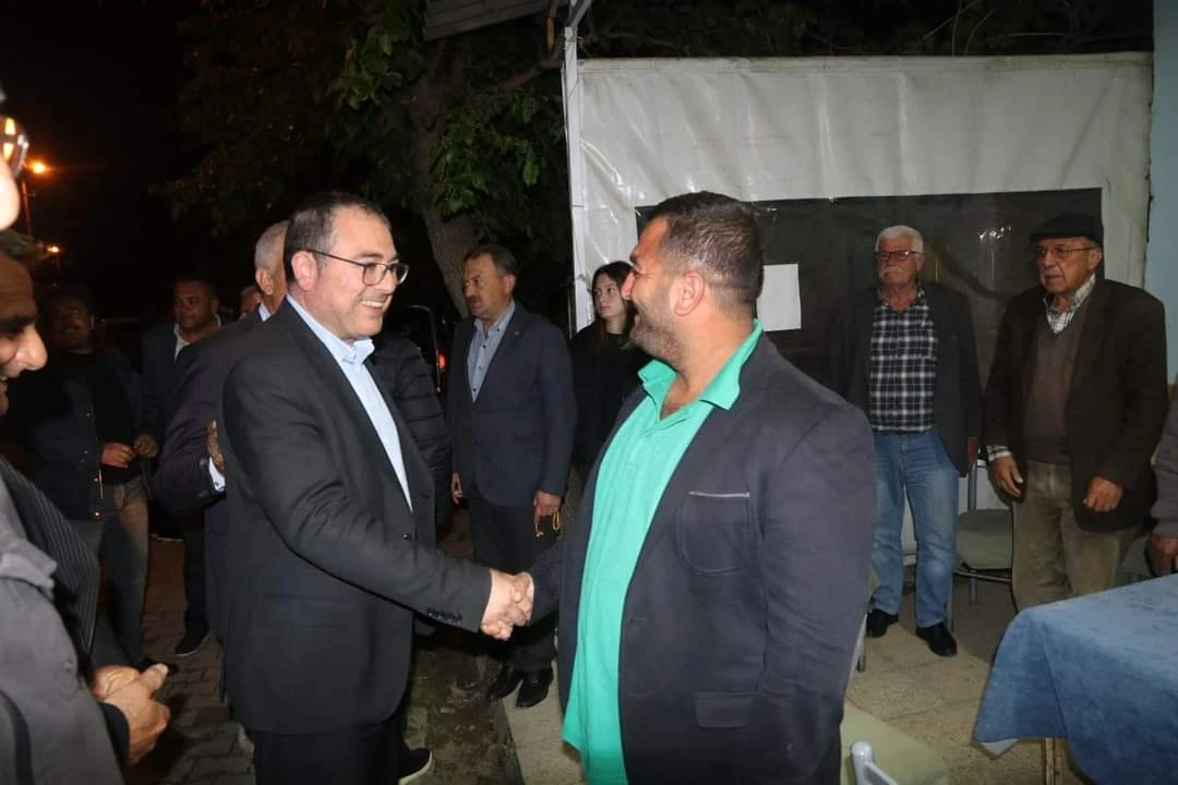 CHP'Lİ KARAKOZ KÖY KÖY DOLAŞIYOR, ÇALIŞKANLIĞIYLA ÖRNEK OLUYOR