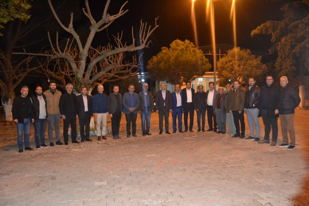 AK PARTİLİ ABAK NAZİLLİ'DE MEŞALELER İLE KARŞILANDI
