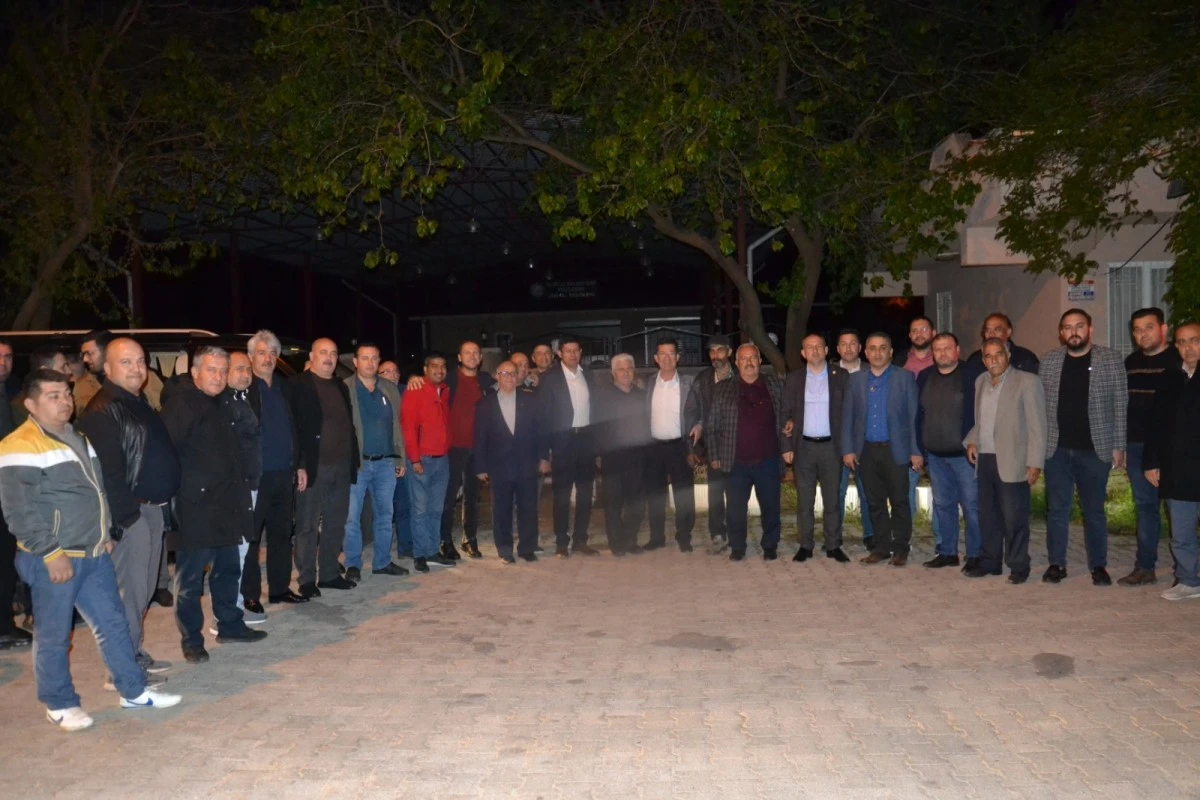 AK PARTİLİ ABAK NAZİLLİ'DE MEŞALELER İLE KARŞILANDI