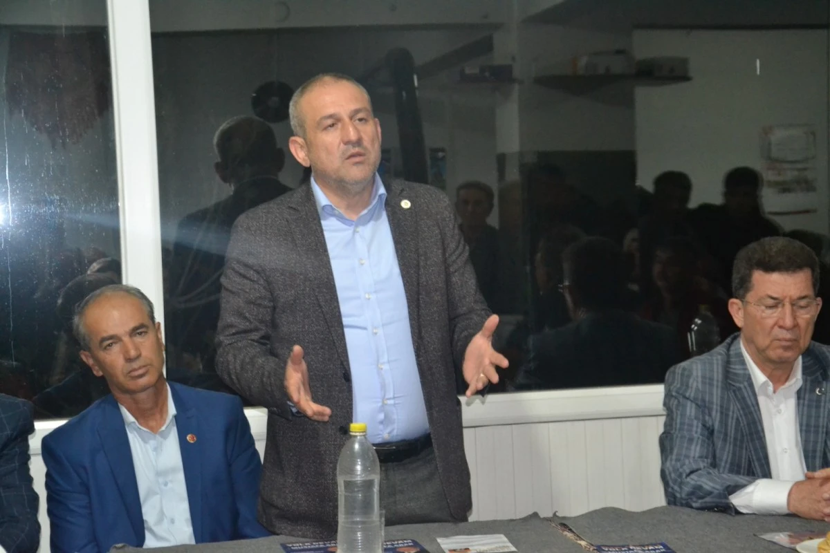 AK PARTİLİ ABAK NAZİLLİ'DE MEŞALELER İLE KARŞILANDI