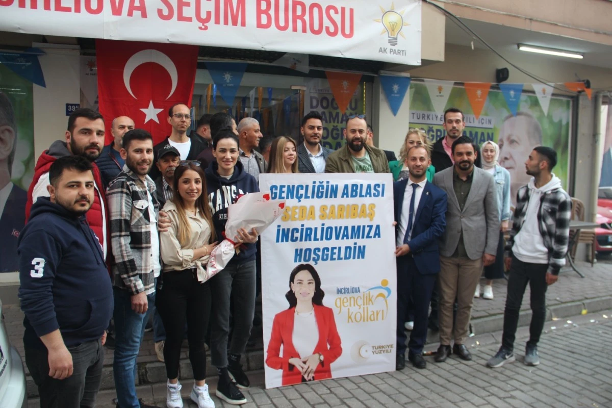 AK Partili Sarıbaş İncirliova’da Teknofest Gençlik ile bir araya geldi