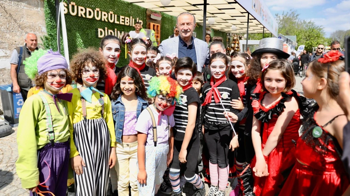 Didim Vegfest ilk g&uuml;n&uuml; geride bıraktı