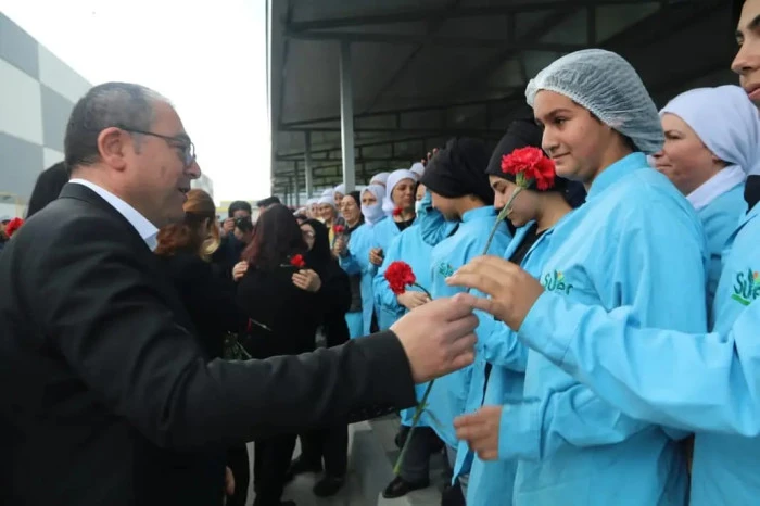 Karakoz, iş&ccedil;i ve emek&ccedil;inin bayramını kutladı