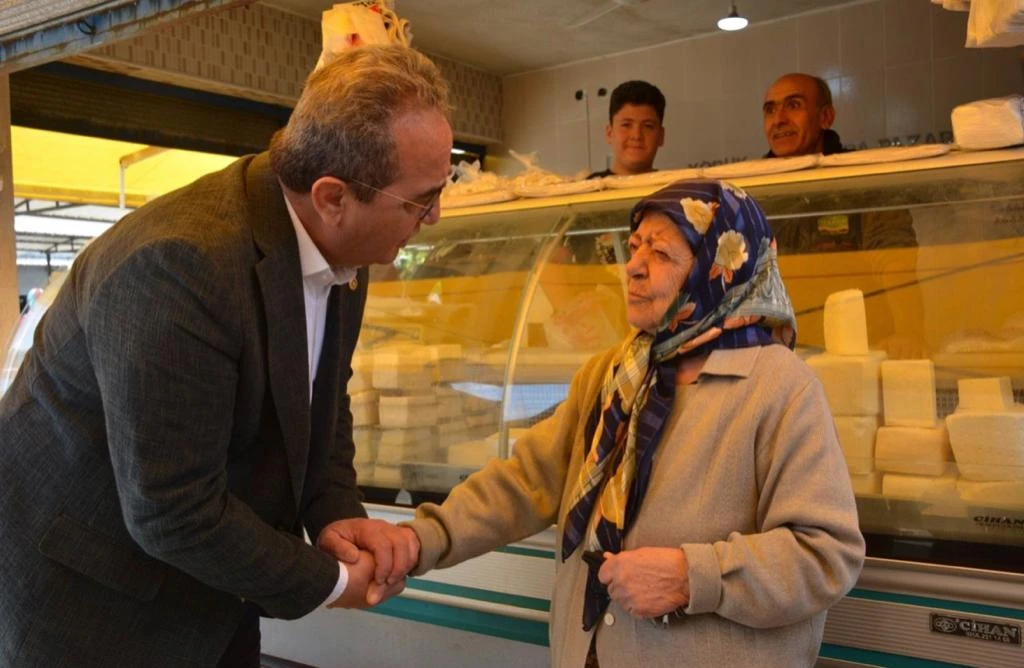 Emekli, üretici, esnaf, CHP’li Tezcan’a dert yandı: “Böyle pahalılık görmedik”