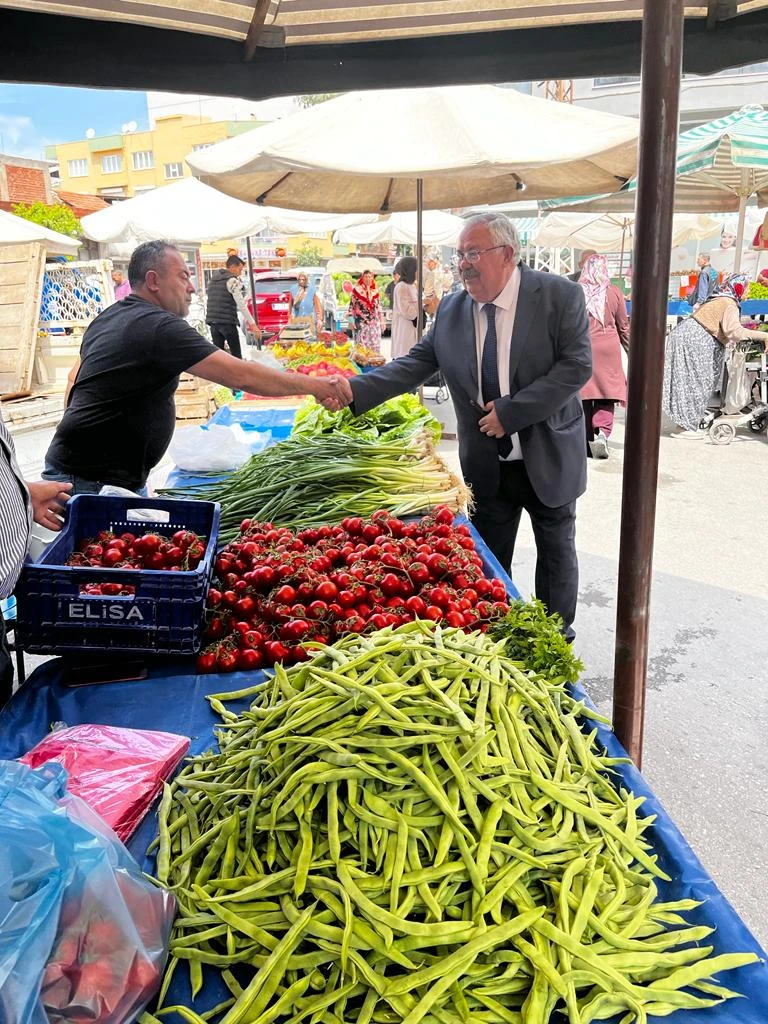Pazarcı esnafı, Yenipazarlı’ya dert yandı