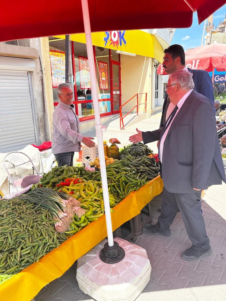 Pazarcı esnafı, Yenipazarlı’ya dert yandı