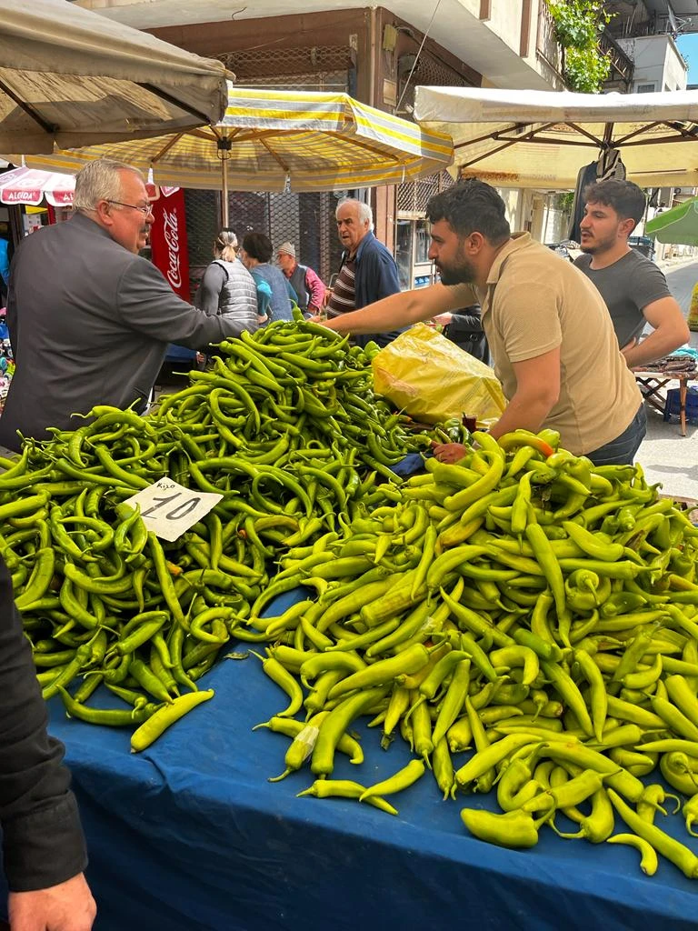 Pazarcı esnafı, Yenipazarlı’ya dert yandı