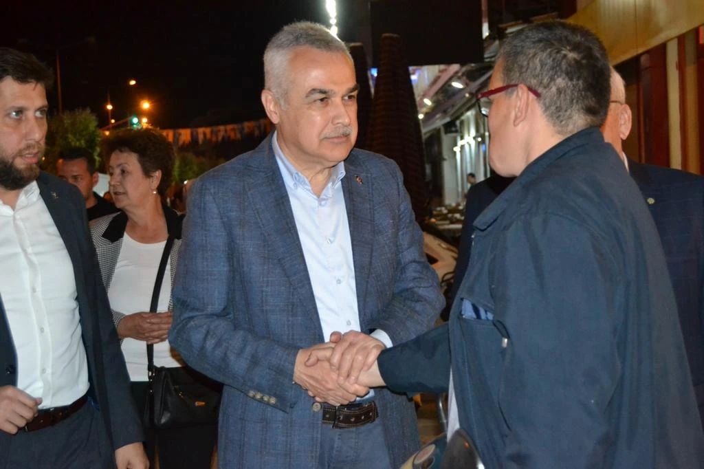 “Sandık, seçimin, seçimler de demokrasinin temelidir”
