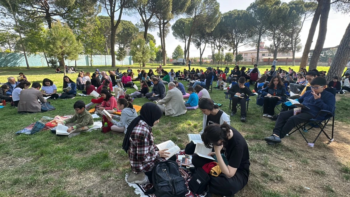 Nazilli’de bir kitap bir pencere okuma etkinliği düzenlendi