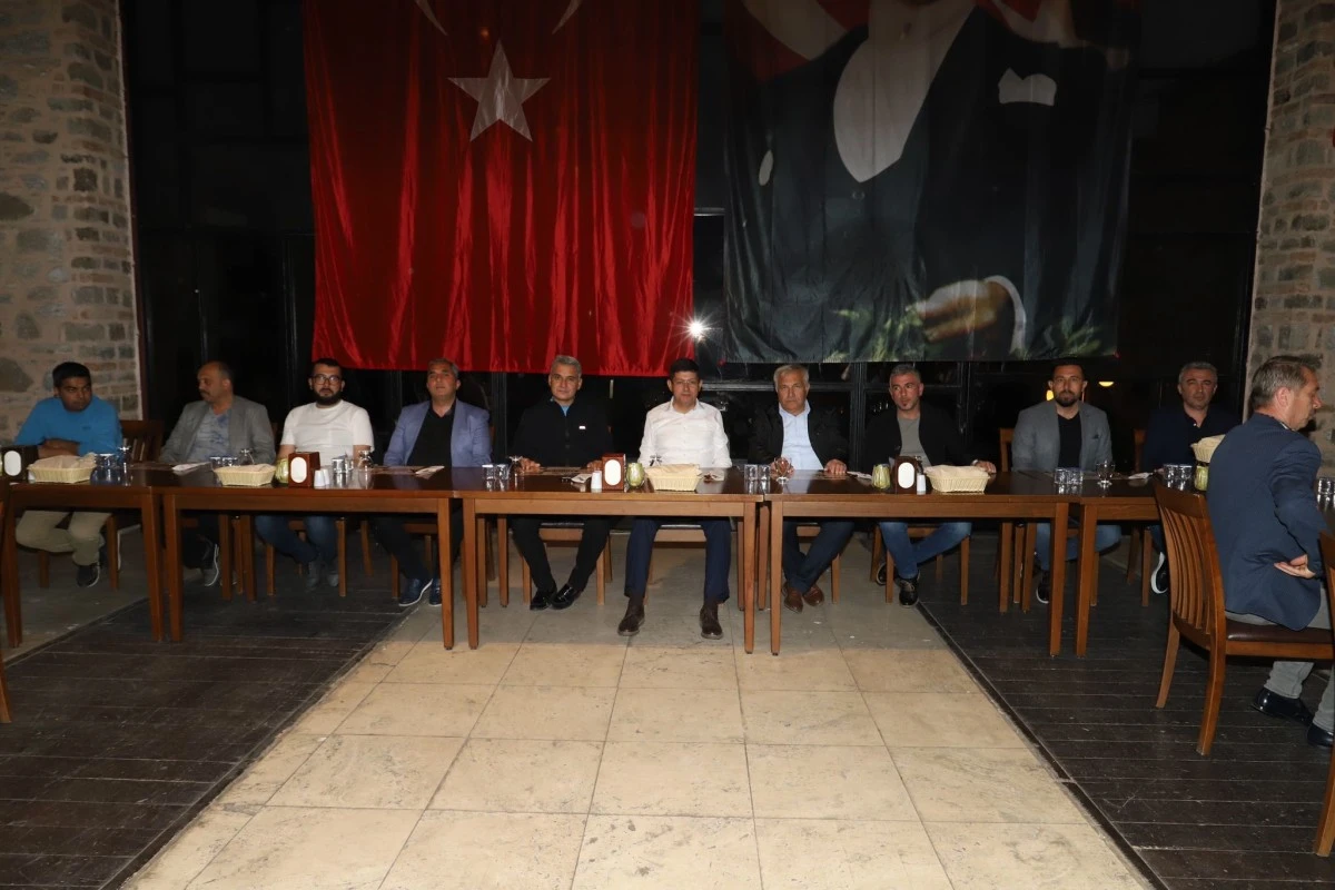 Nazilli Belediyespor U17 Futbol Takımı akşam yemeğinde buluştu