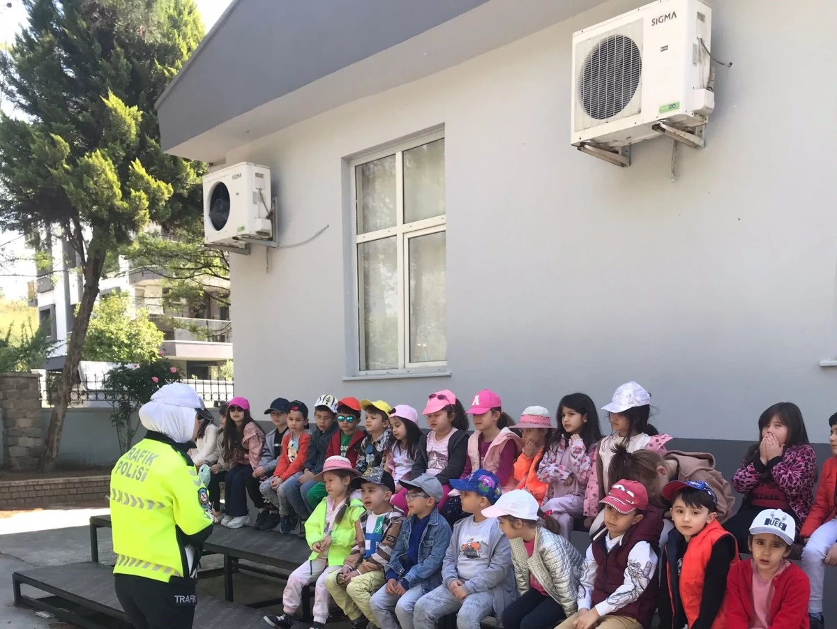 Aydın’da 250 öğrenci “trafik dedektifi” oldu