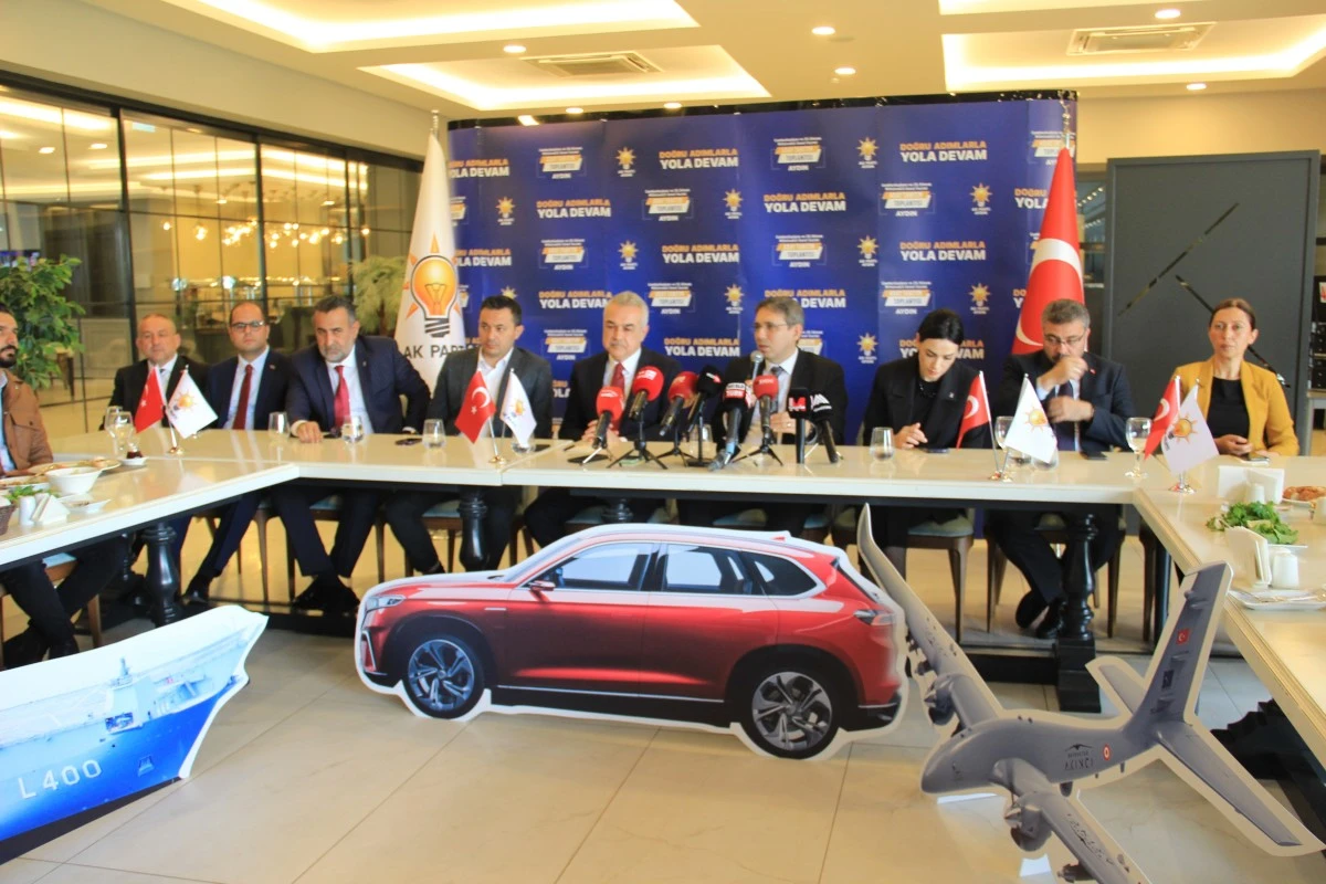 AK Parti Aydın İl Teşkilatı’ndan İHA, SİHA, TCG Anadolu ve TOGG’lu basın toplantısı
