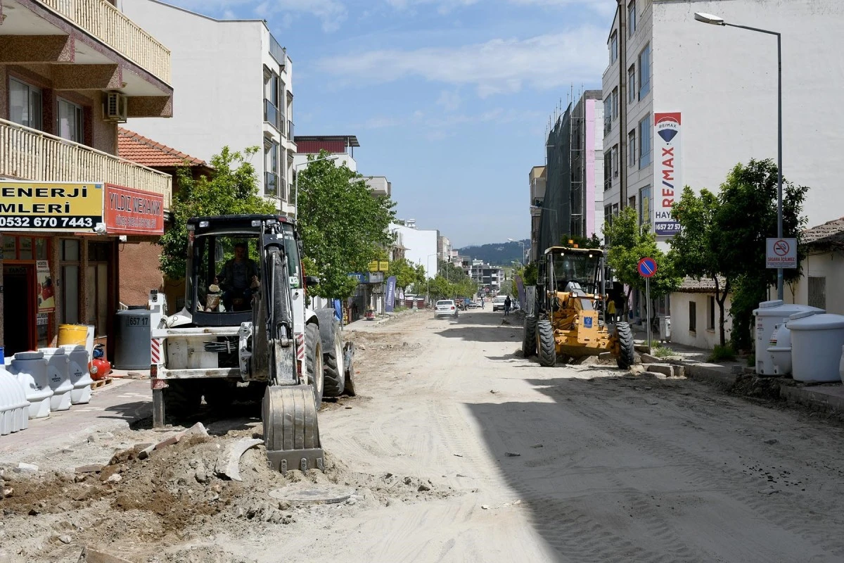 Davutlar’da hizmet seferberliği hız kesmeden devam ediyor