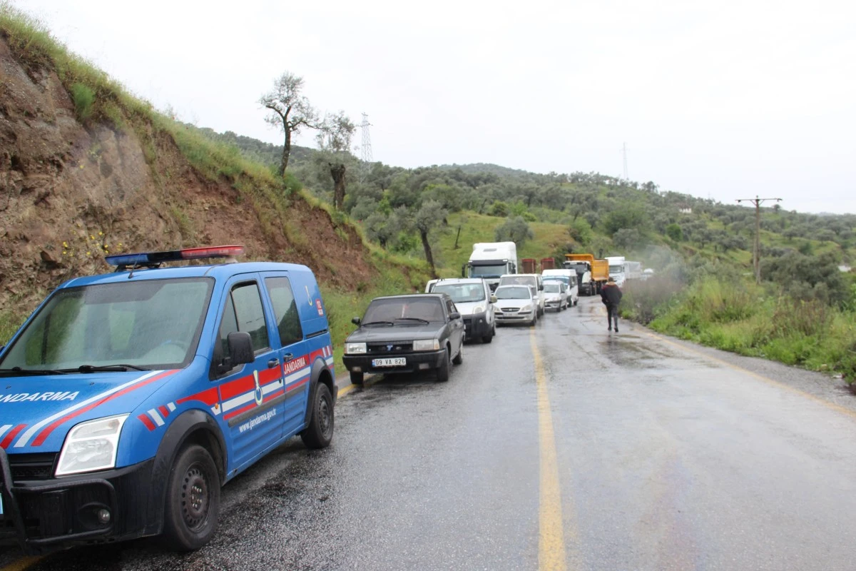 Kamyon şoförünün acelesi, trafiği felç etti