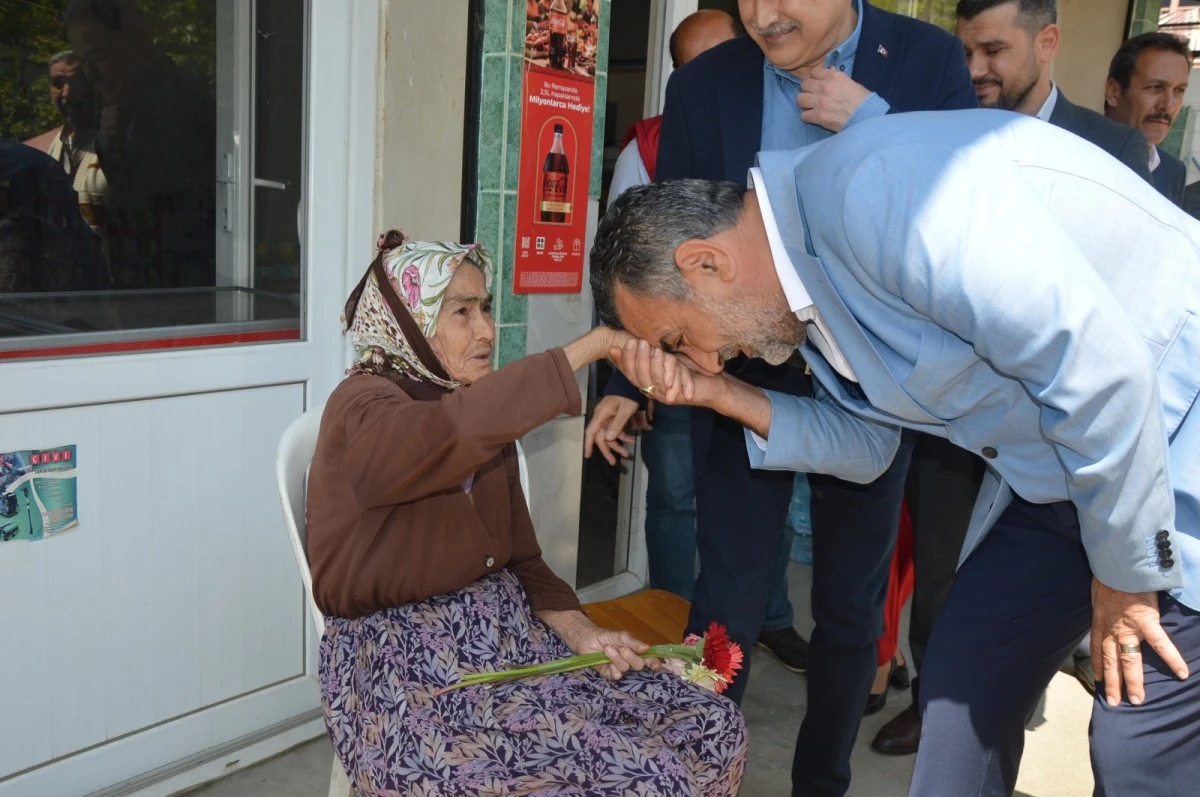“Bu yolu dört yıldır belediyeye yaptıramamıştım”