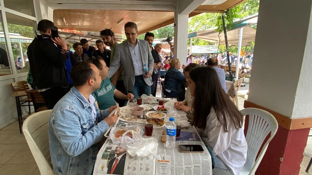“Yeter ki Menderes’in kemiklerini sızlatmayın”