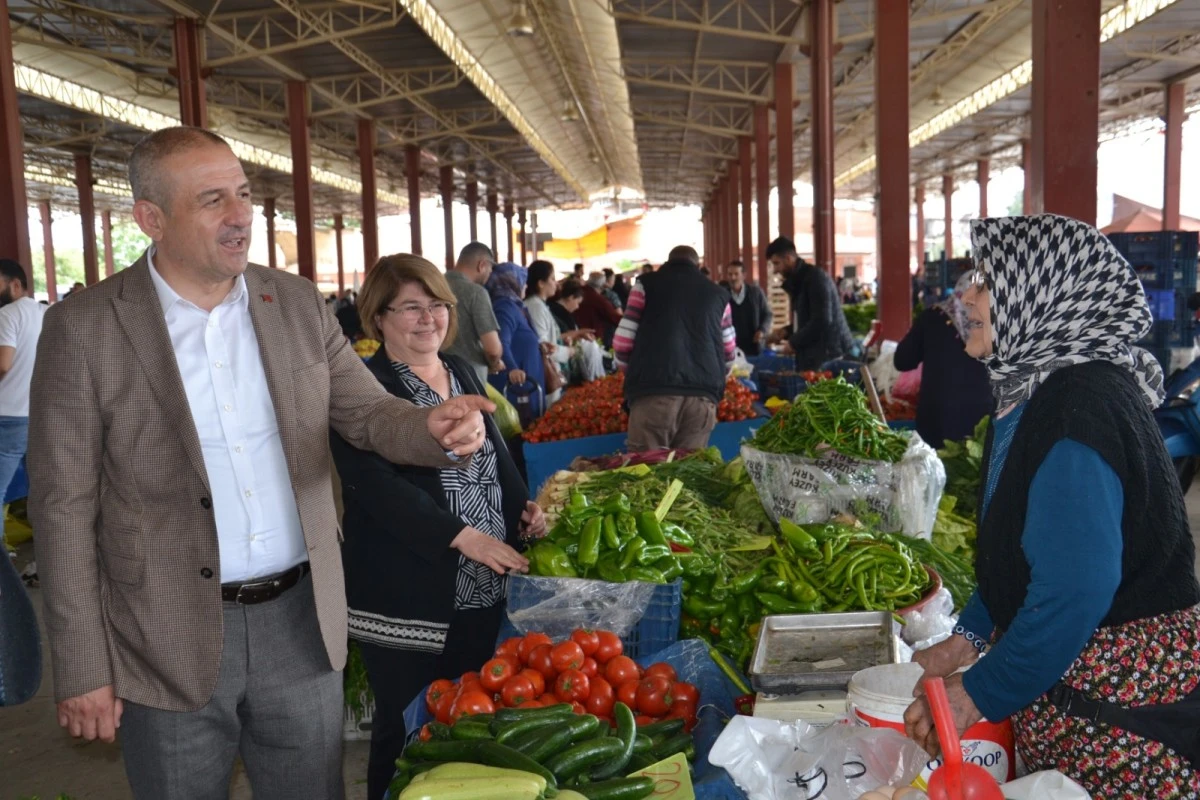 AK Partili Abak pazara çıktı