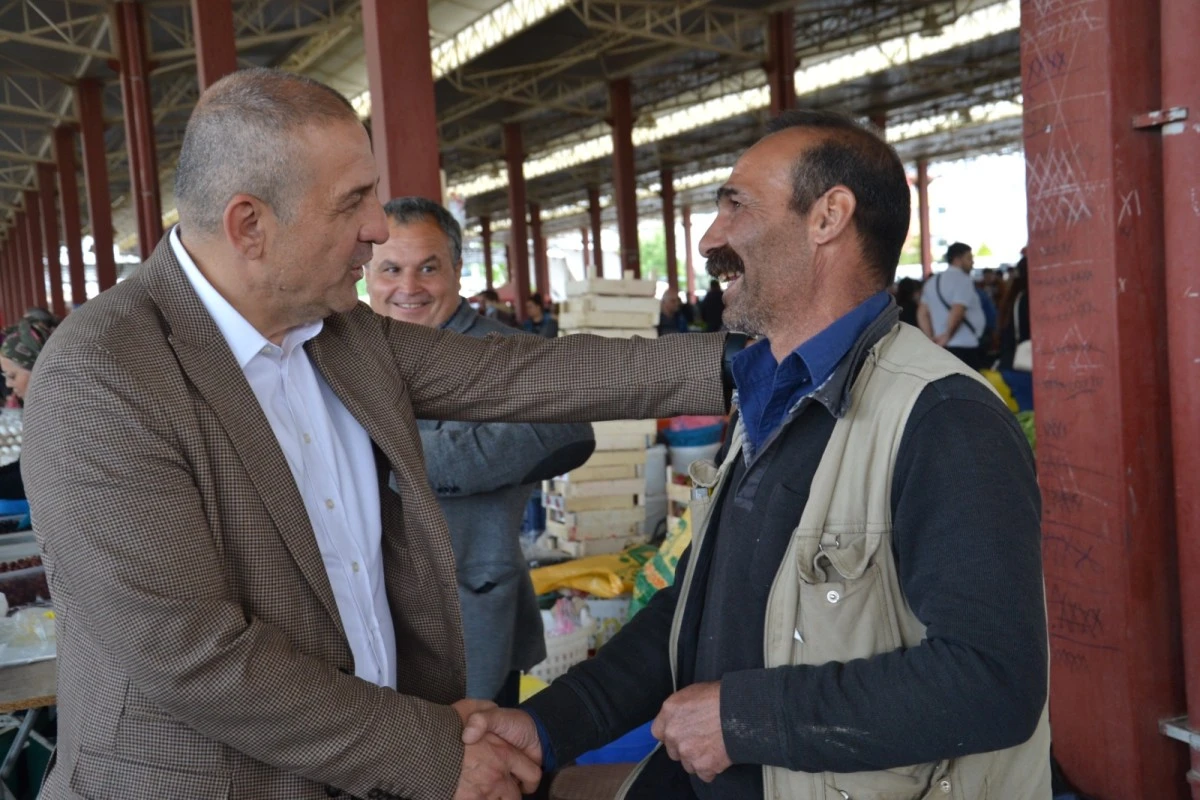 AK Partili Abak pazara çıktı