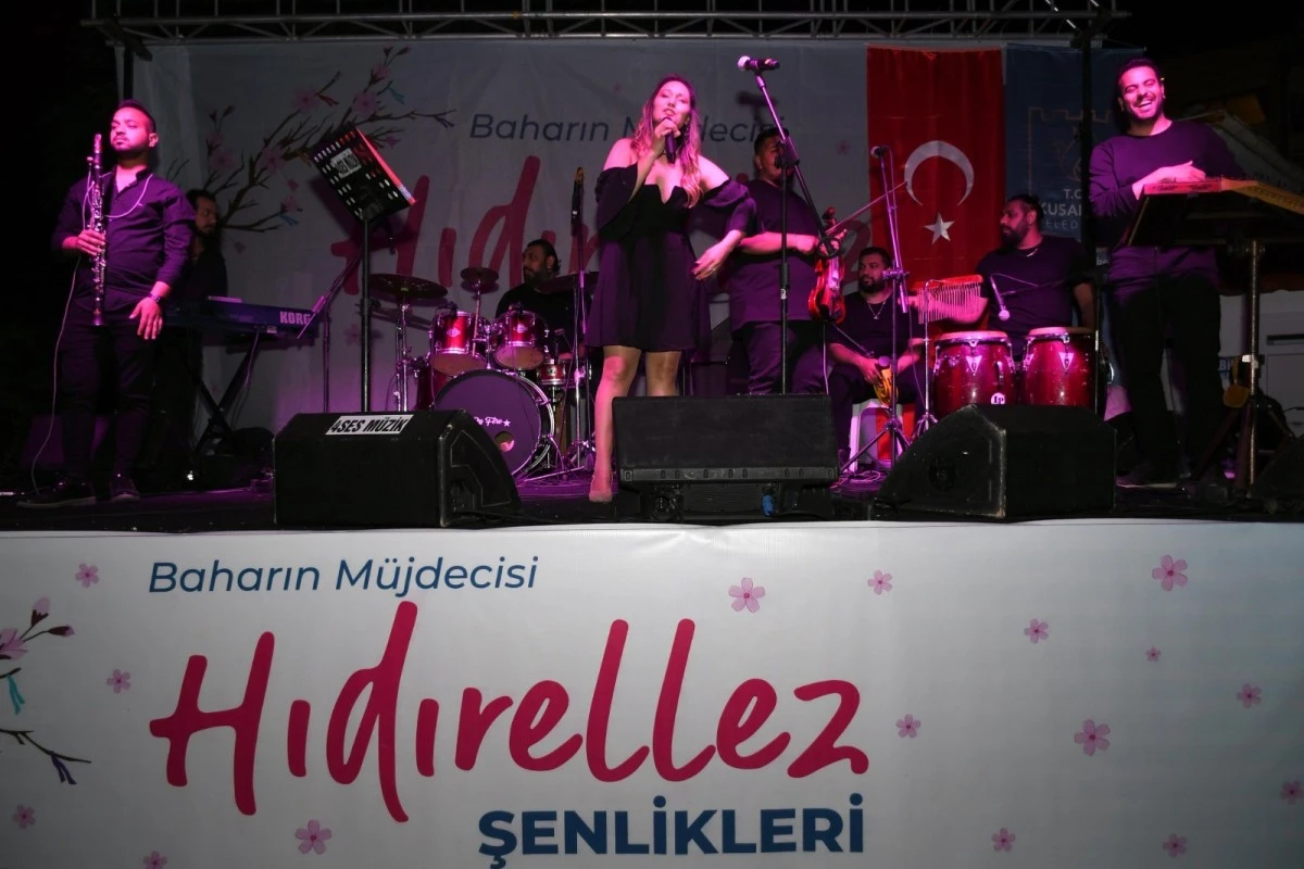 Kuşadası'nda Hıdırellez şenlik havasında kutlandı