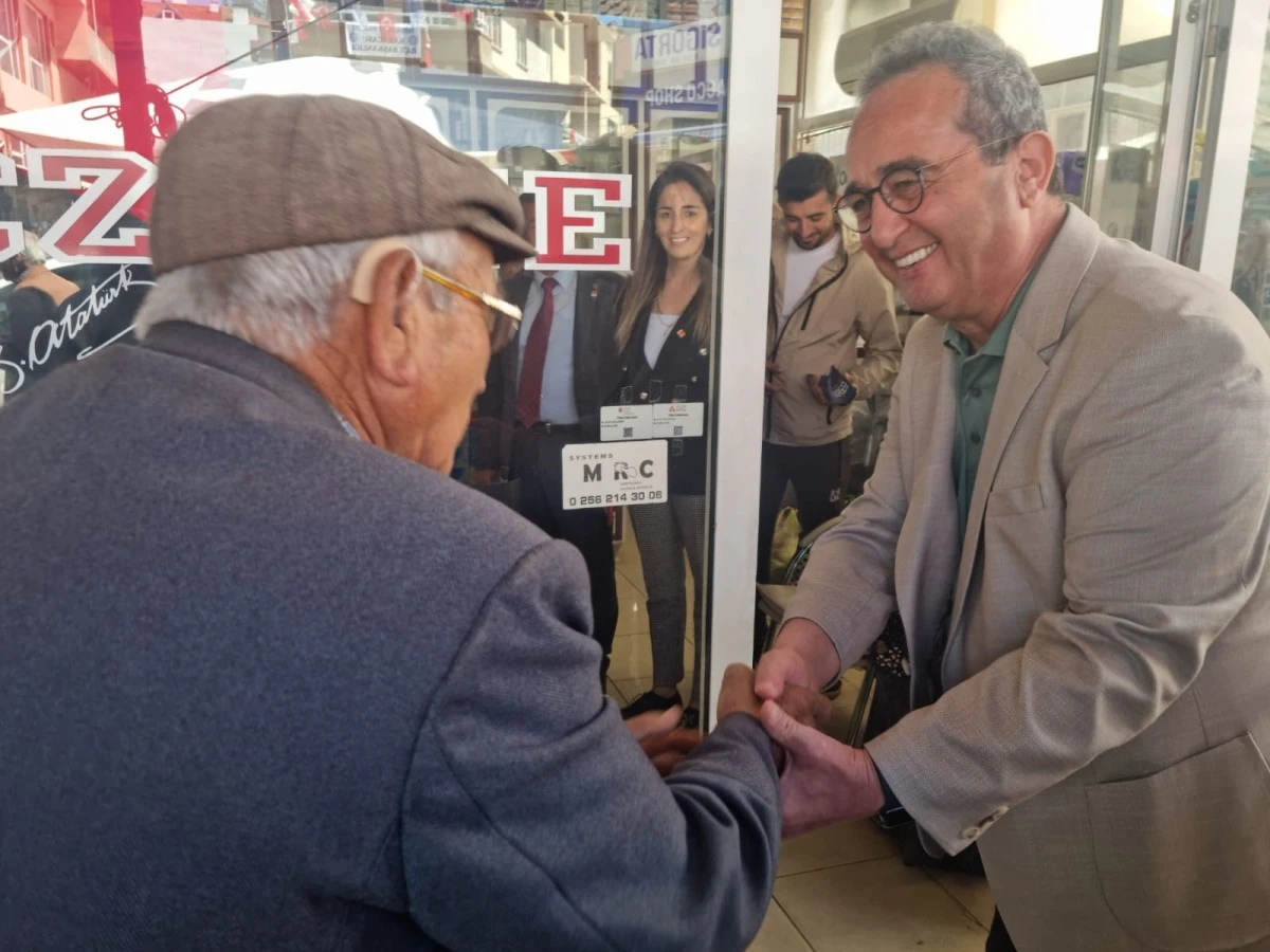 Bülent Tezcan,