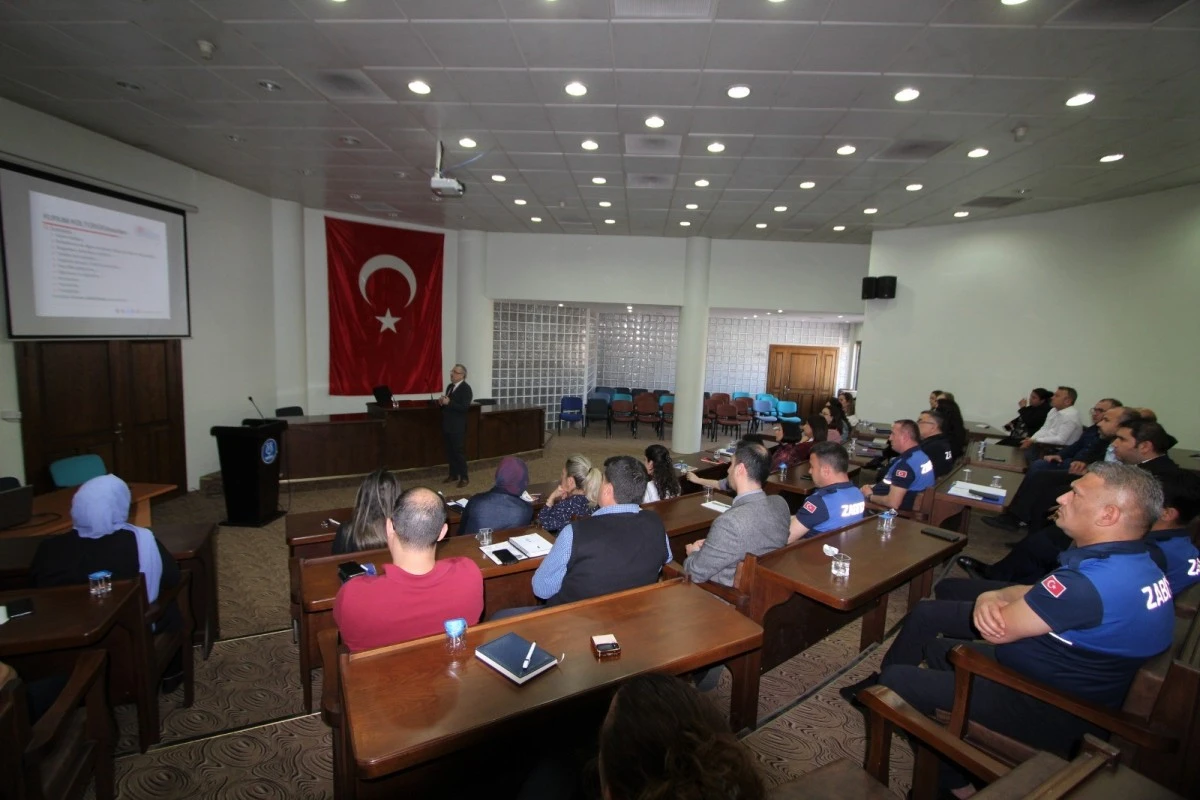 Nazilli Belediyesi personellerine eğitim