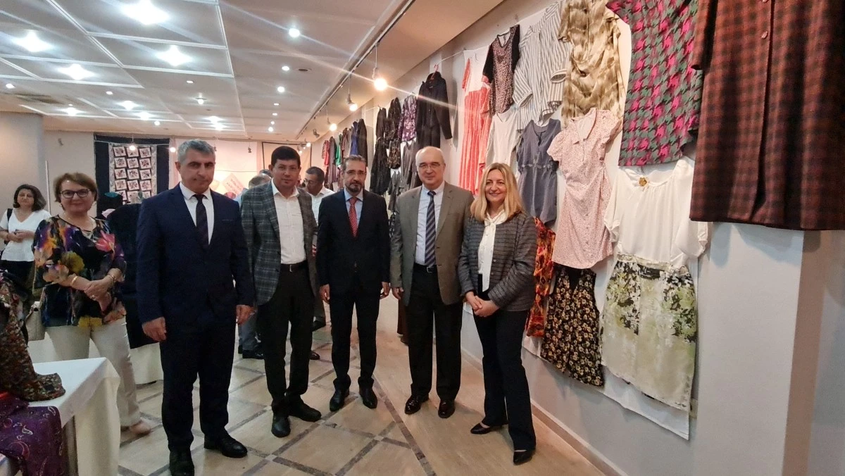 Nazilli'de HEM kursiyerlerinden ‘Renklerin Dili’ sergisi