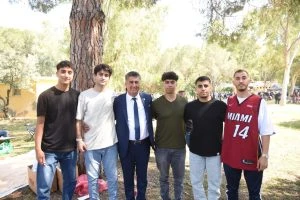 İYİ Parti Milletvekili Adayı Ahmet Ertürk’ün hızına yetişilmiyor