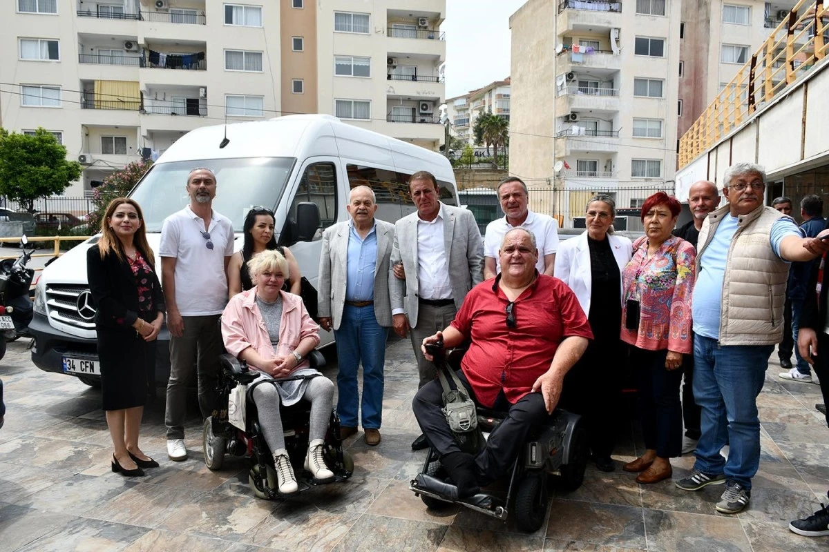 Kuşadası’nda Engelliler Haftası erken kutlandı