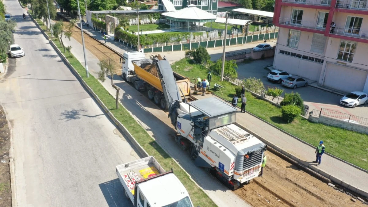 BÜYÜKŞEHİR ÇALIŞIYOR AYDIN’IN YOLLARI YENİLENİYOR
