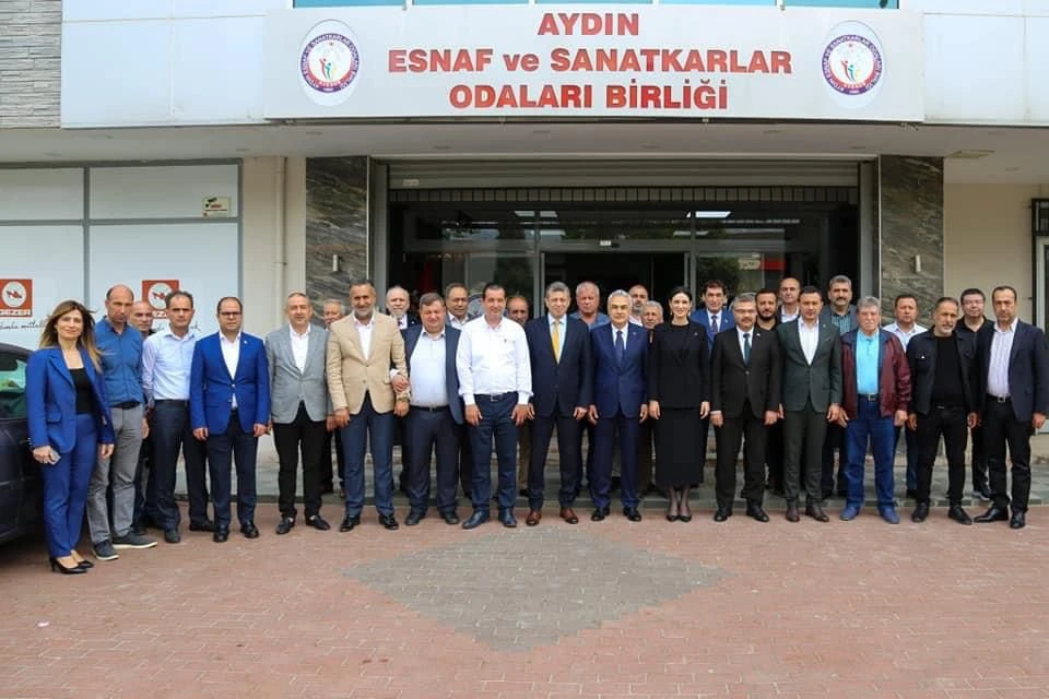 AK Parti ikinci tur için Aydın’ı karış karış geziyor