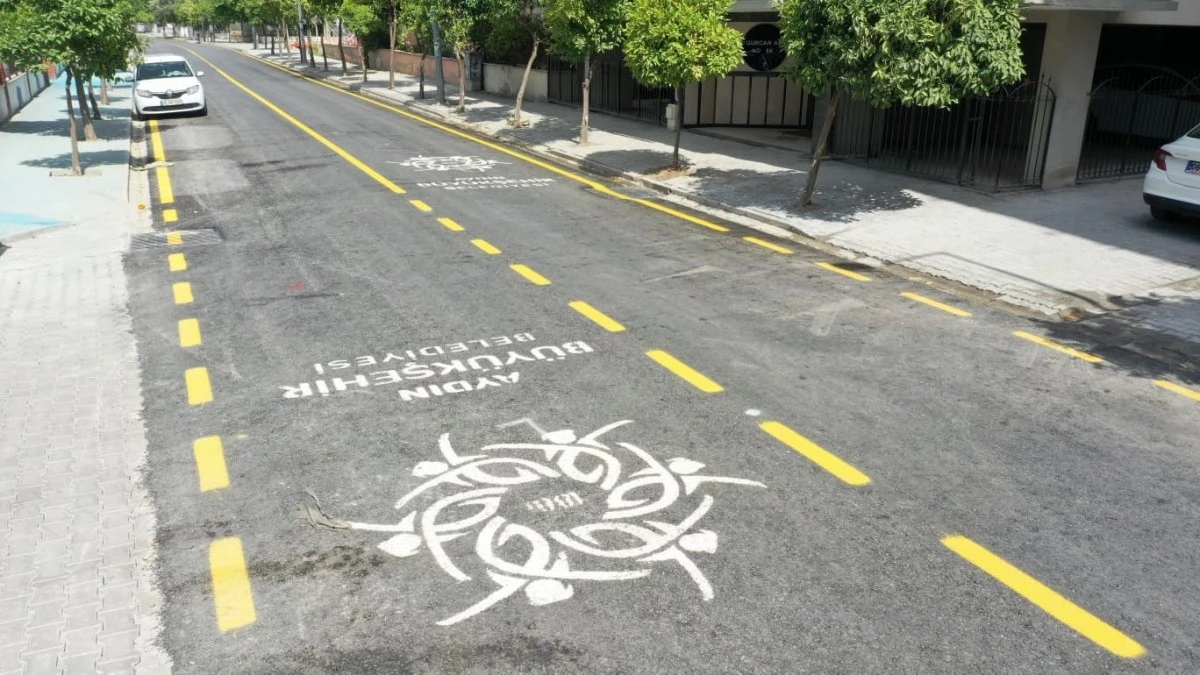 Aydın Büyükşehir Belediyesi Efeler Evliya Çelebi Caddesi’ni yeniledi