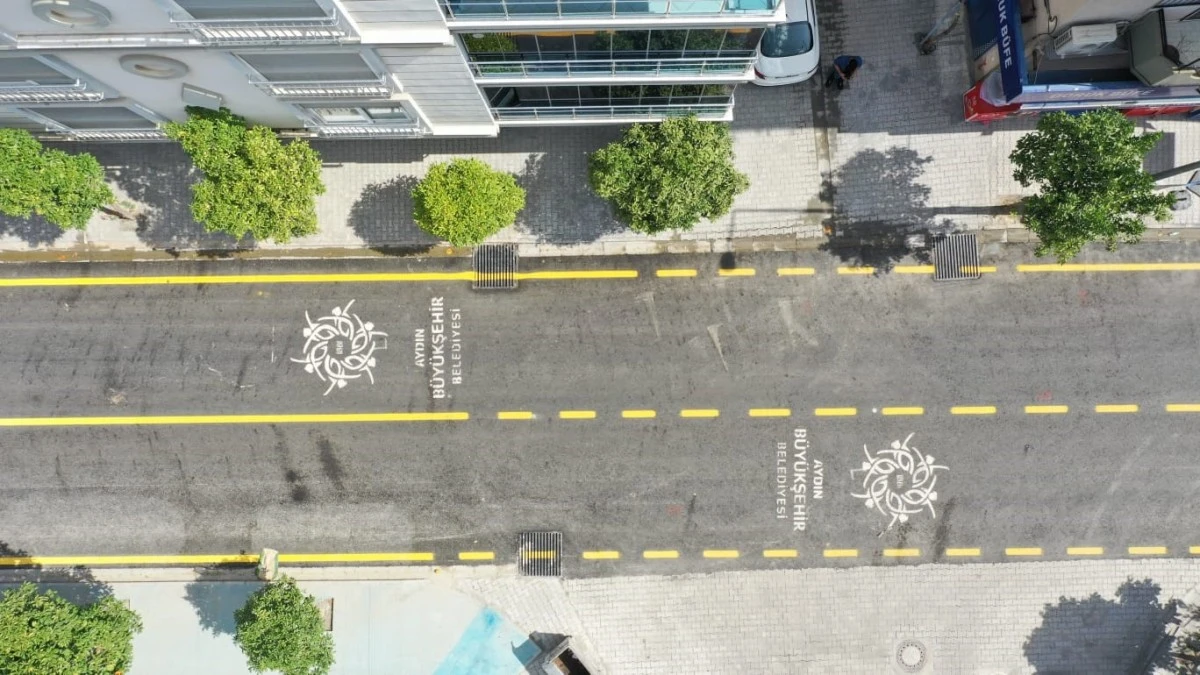 Aydın Büyükşehir Belediyesi Efeler Evliya Çelebi Caddesi’ni yeniledi