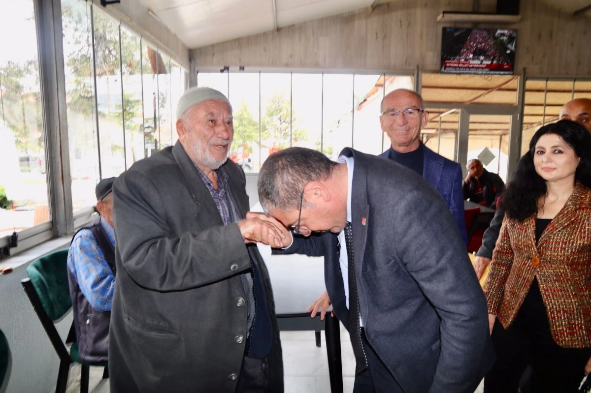 CHP'li Karakoz 'Türkiye'nin Baharı' için Afyonkarahisar'a demir attı