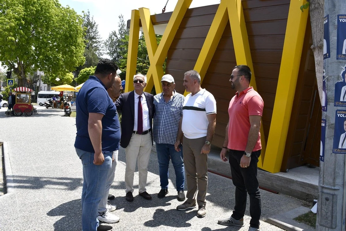 Kuşadası Belediyesi'nden taksi duraklarına modern dokunuş