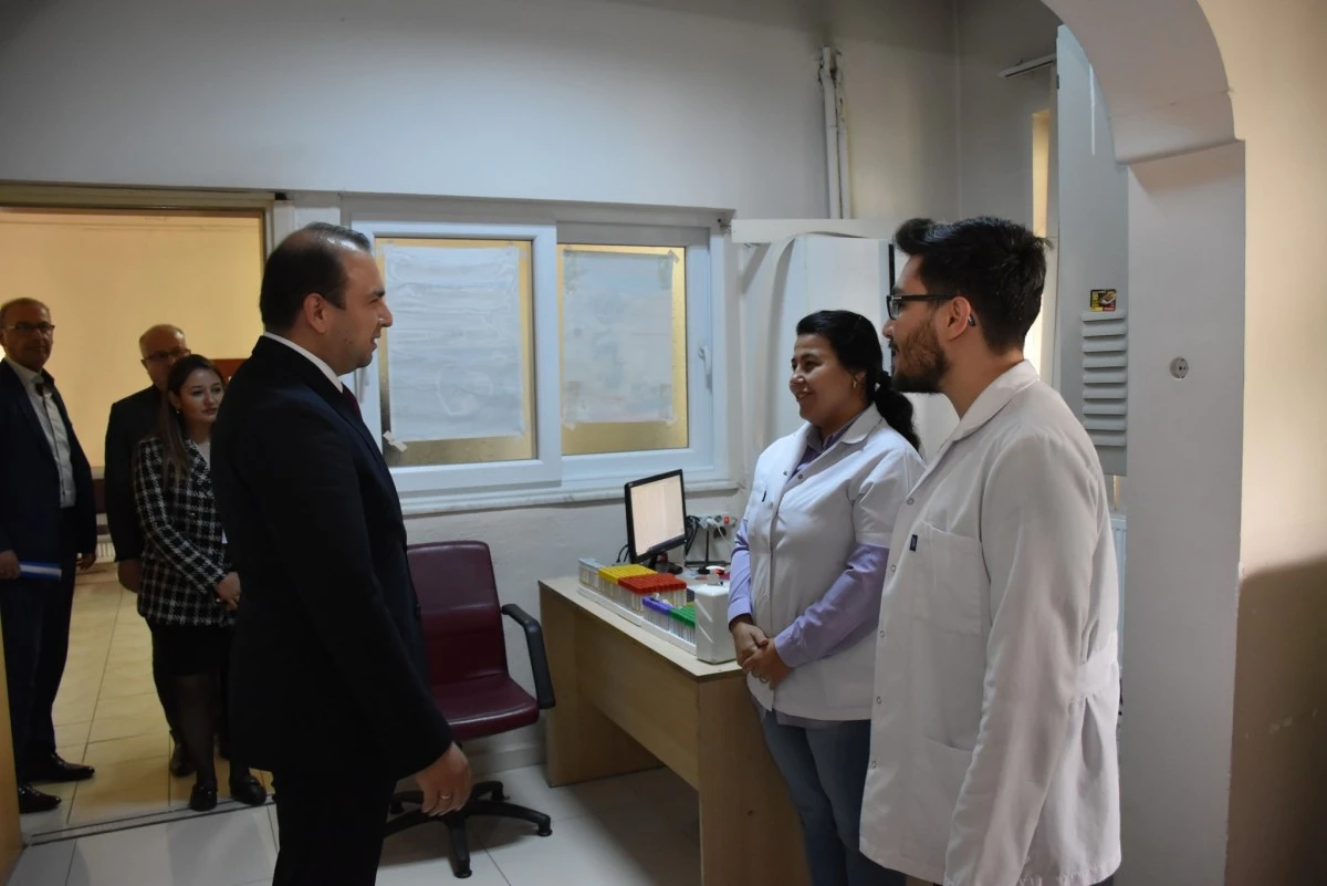 İl Sağlık Müdürü Şenkul, Buharkent İlçe Devlet Hastanesi'nde çalışmaları yerinde inceledi