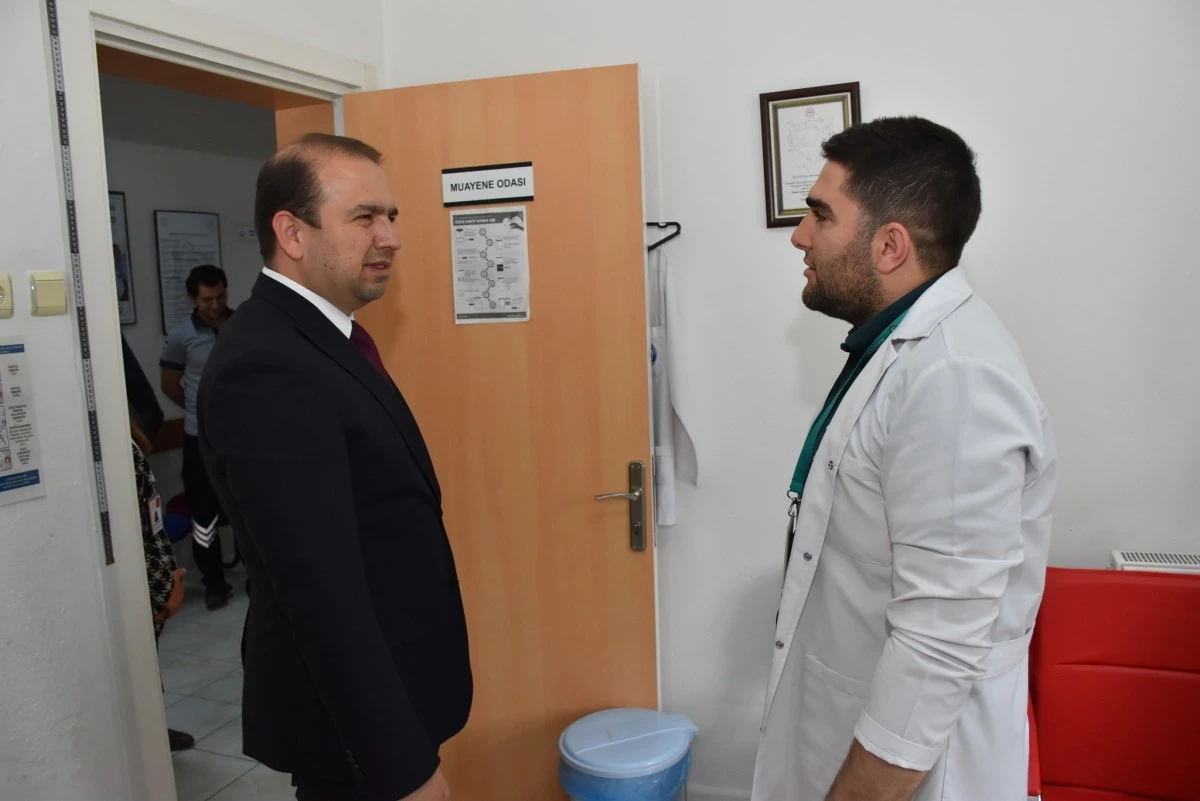 İl Sağlık Müdürü Şenkul, Buharkent İlçe Devlet Hastanesi'nde çalışmaları yerinde inceledi