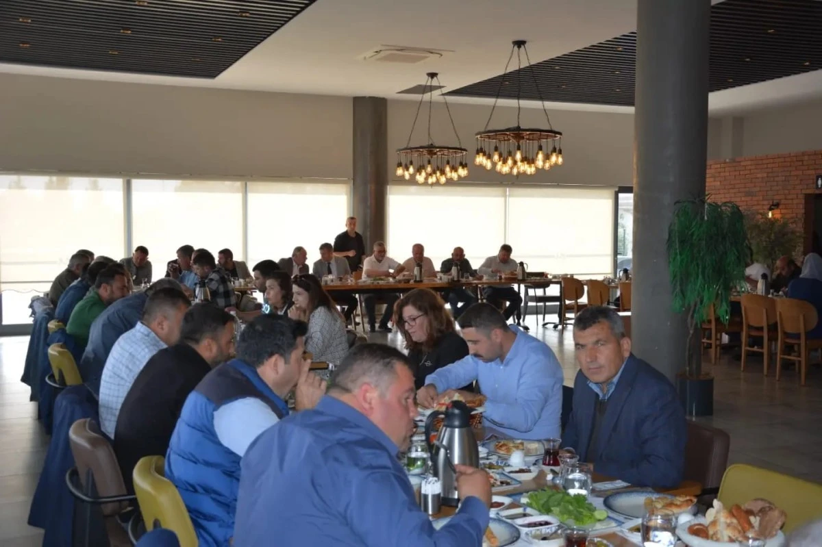 Künkçü, oda başkanları ve yönetimleriyle bir araya geldi