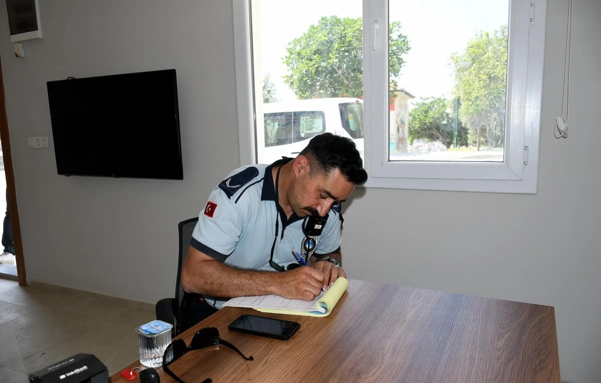 Kuşadası'nda inşaat yasağı denetimleri devam ediyor