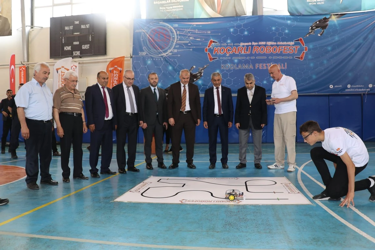 Koçarlı Robofest'te ödüller sahiplerini buldu